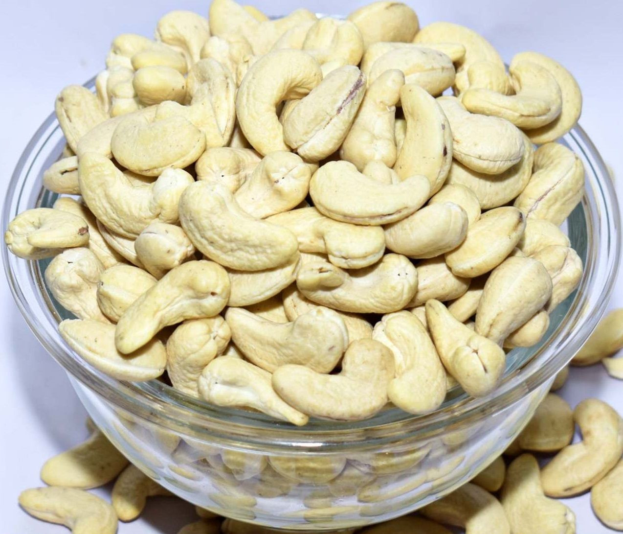100% Organic Cashew Nuts/ Organic Cashews/ Unshelled Cashew
